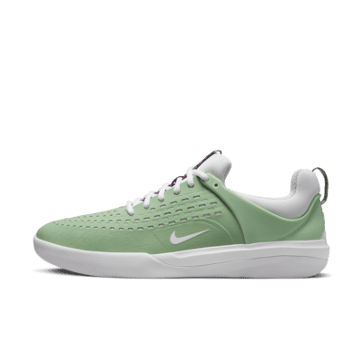 Nike SB Nyjah 3 Skate Shoes