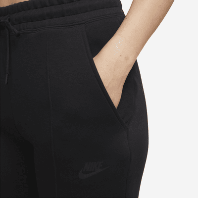 กางเกงจ๊อกกิ้งเอวปานกลางผู้หญิง Nike Sportswear Tech Fleece