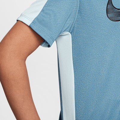 Playera de manga corta Dri-FIT para niños talla grande Nike Trophy23