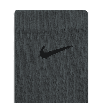 Nike Everyday Plus Cushioned Training Crew Socks (6 Pairs).