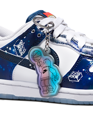 Nike Dunk 低筒鞋 x 樂高® 系列