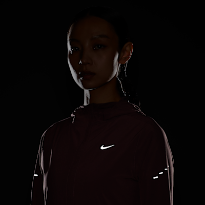 나이키 스위프트 여성 리펠 패커블 러닝 재킷