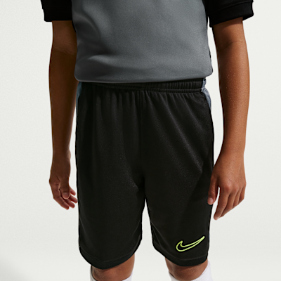 Nike Academy Older Kids' Dri-FIT Football Knit Shorts