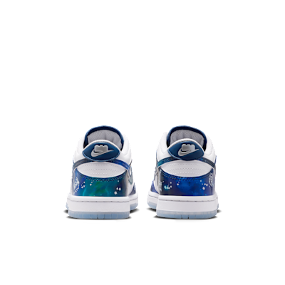 Nike Dunk LOW x LEGO® コレクション ジュニアシューズ
