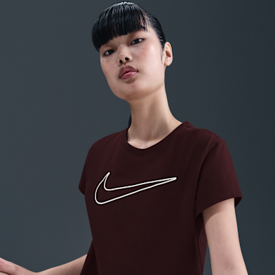 Playera de manga corta con gráfico para mujer Nike Sportswear