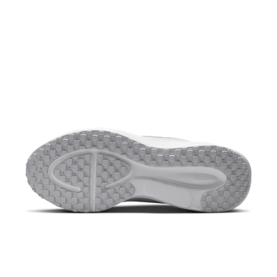 Tenis de correr en pavimento para mujer (extraanchos) Nike Revolution 8