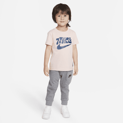 Playera infantil con gráfico Nike Cody Hudson. Nike.com