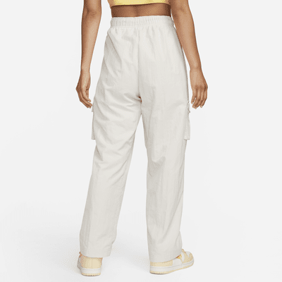 Nike Sportswear Essential Women's High-Rise Woven Cargo Trousers