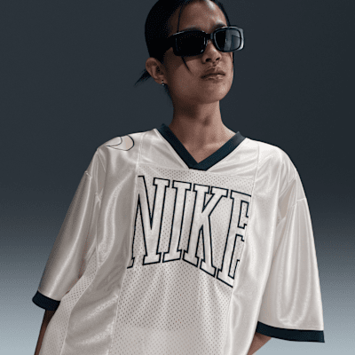 Nike Sportswear Street Women's Oversized Short-Sleeve Graphic Jersey