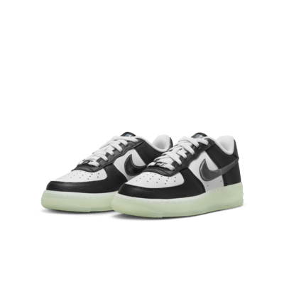 Nike Air Force 1 LV8 大童鞋款