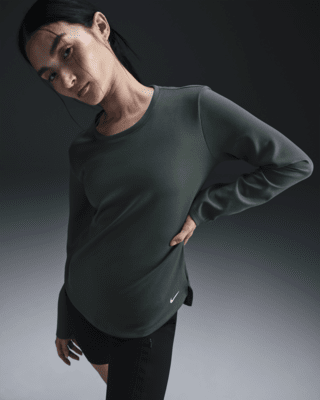 Женские  Nike Therma-FIT One Long-Sleeve Top