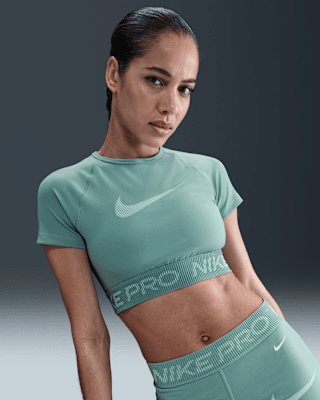 Женские шорты Nike Pro Dri-FIT Short-Sleeve Cropped Graphic Top