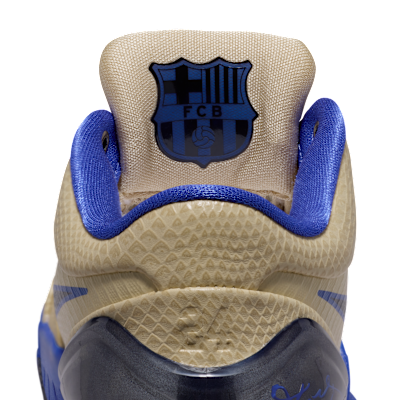 Kobe IV Older Kids' Basketball Shoes