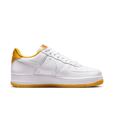 Tenis para hombre Nike Air Force 1 Low Retro QS