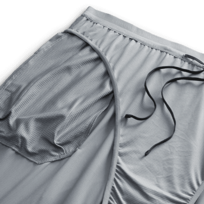 Nike Stride Dri-FIT hardloopshorts met binnenbroek voor heren (18 cm)