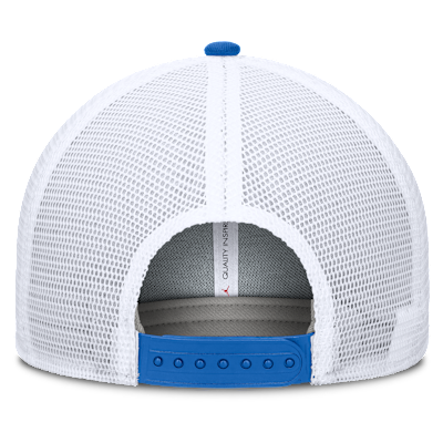 Gorra de rejilla universitaria marca Jordan Dri-FIT ajustable para hombre UCKA Primetime Rise