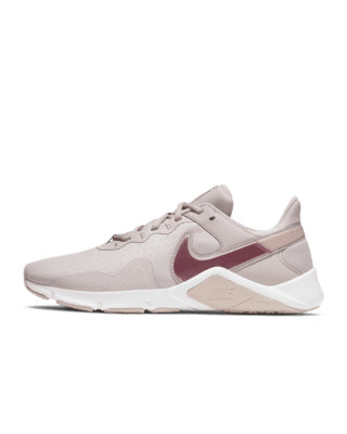 Женские кроссовки Nike Legend Essential 2 Workout