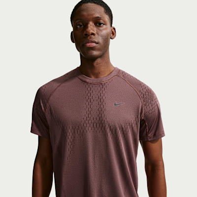 Ανδρική κοντομάνικη μπλούζα Dri-FIT ADV για τρέξιμο Nike Stride