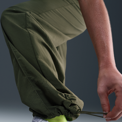 Nike Sportswear Everything Wovens Women's Mid-Rise Open-Hem Pants