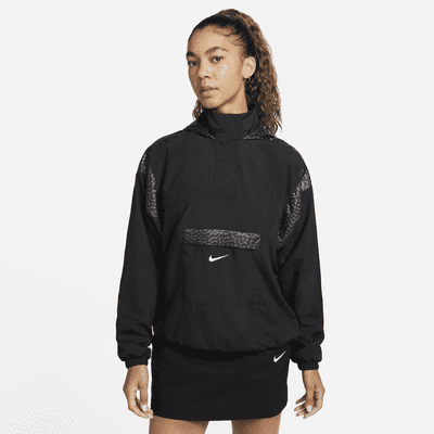Chamarra de tejido Woven con cierre de 1/4 mujer Nike Sportswear Sport Shine. Nike