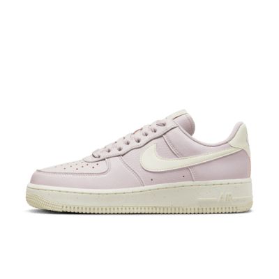 รองเท้าผู้หญิง Nike Air Force 1 '07 Next Nature