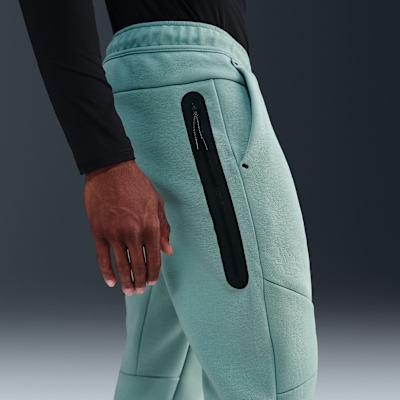Joggers de tejido Fleece para hombre Nike Tech