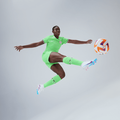 Jersey de fútbol Nike Dri-FIT de Nigeria local 2023 Stadium para mujer