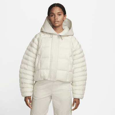 Chamarra con gorro Therma-FIT oversized para mujer Nike Sportswear Swoosh Puffer PrimaLoft®