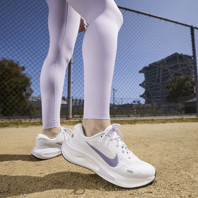 Nike Journey Run hardloopschoenen voor dames (straat)