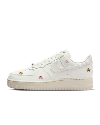 Unisex кроссовки Nike Air Force 1 '07 SE "LNY"