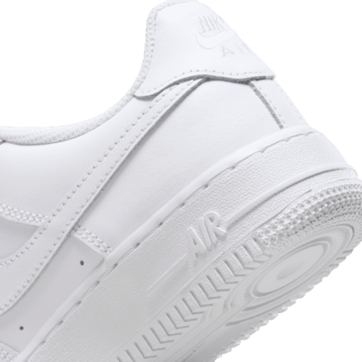 Nike Air Force 1 LE-sko til større børn