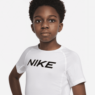 Playera de manga corta para niño talla grande Nike Pro Dri-FIT. Nike.com
