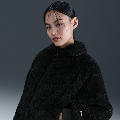 Nike Sportswear Essential