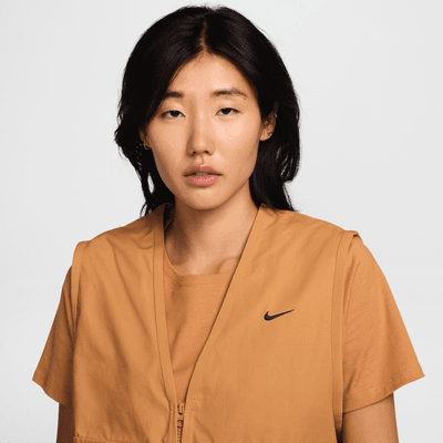 เสื้อกั๊กทรงคาร์โก้แบบทอทรงหลวมผู้หญิง Nike Sportswear Essential