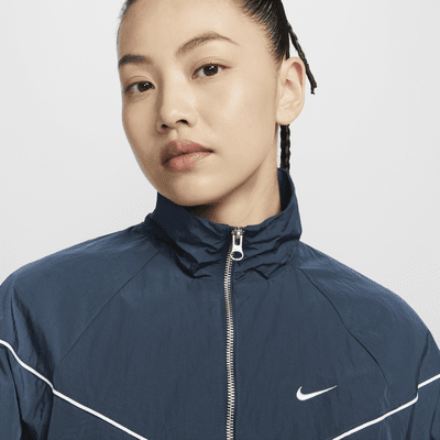 เสื้อแจ็คเก็ต UV แบบทอซิปยาวทรงหลวมผู้หญิง Nike Windrunner