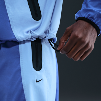 Nike Tech Men's Dri-FIT Woven Color-Block Windrunner Loose Jacket