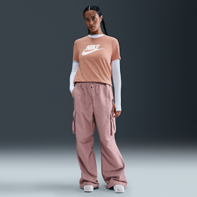 Playera con logotipo para mujer Nike Sportswear Essentials