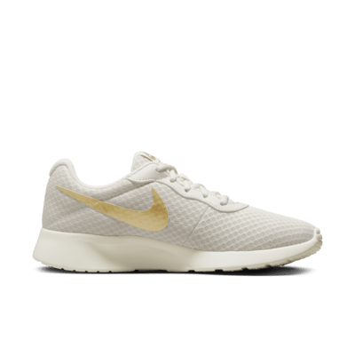 Nike Tanjun Women's Shoes