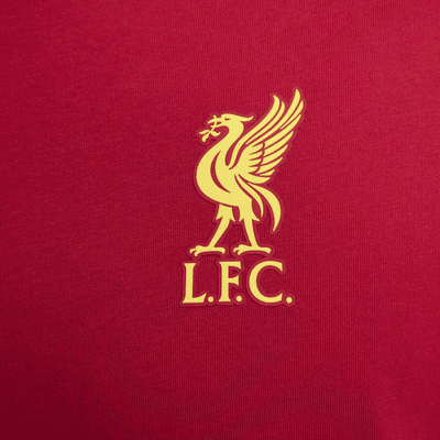 Liverpool FC Essential 男款 Nike 足球 T 恤