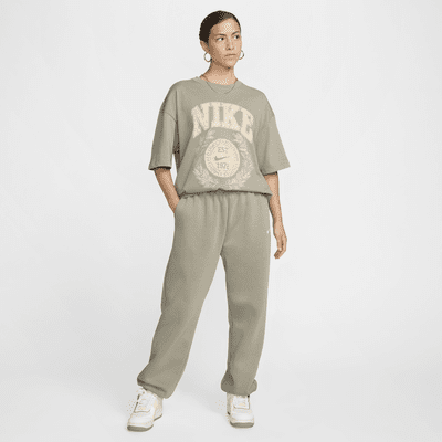 Nike Sportswear Essential Women's Oversized T-Shirt