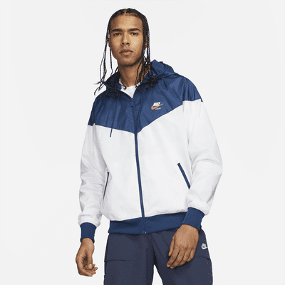 Nike Sportswear Essentials Men's Hooded Woven Jacket.