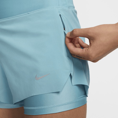 Nike Dri-FIT Swift 女款中腰 3" 二合一跑步口袋短褲