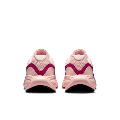 Tenis de correr en pavimento para mujer Nike Revolution 8
