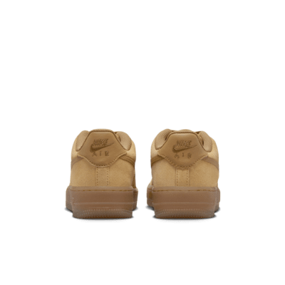 Tenis para niños grandes Nike Air Force 1 LV8