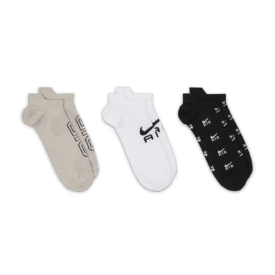 Nike Air Dri-FIT Everyday Plus Lightweight No-Show Socks (3 Pairs). Nike ID
