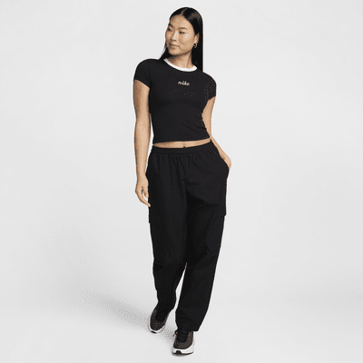 Nike Sportswear Chill Knit Women's Slim Cropped Tee