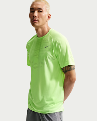 Мужские шорты Nike Stride Dri-FIT ADV Short-Sleeve Top для бега