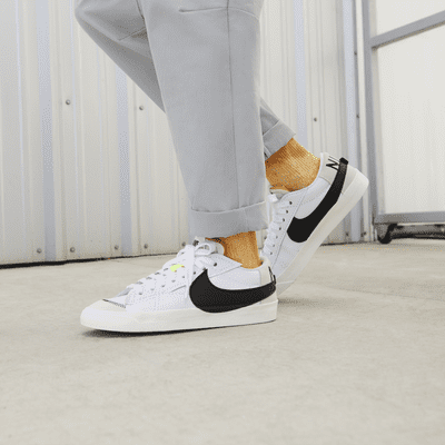 nike blazer low black swoosh