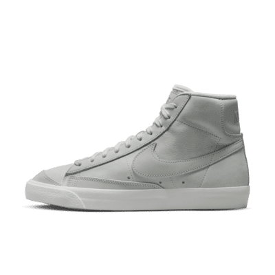 nike blazers womens black and white