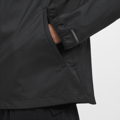 Nike Impossibly Light "Kipchoge" Men's Water-Repellent Windrunner Running Jacket